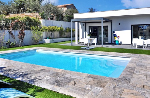 Caromb House | Awesome home in Caromb