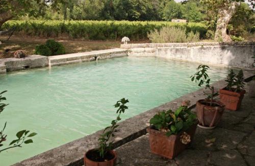 Brignoles Bed & Breakfast | B&B Domaine Le Clos du Pavillon "Authenticité et Ressourcement garantis"