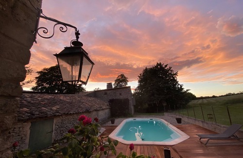 Saignon House | Bastide in the heart of the luberon park Saignon village, rated 4 stars