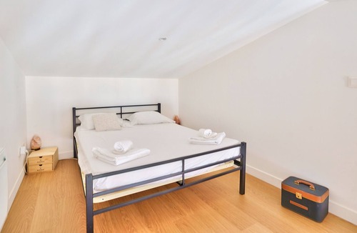 Hotel-de-Ville Apartment | Beautiful 2 bedroom apartment 3 min walk from the Old Port