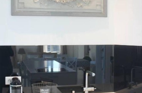 Avignon City Centre Apartment | Beautiful apartment in the heart of the Cité des Papes, quiet, bright free wifi