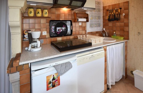 Caromb House | Beautiful home in Caromb with WiFi