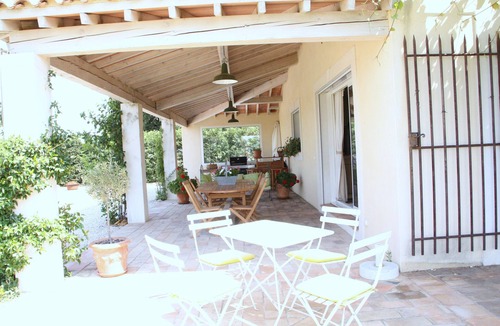 Estezargues Villa | Beautiful house with pool, breathtaking view, between Avignon/Nîmes for 6 p.
