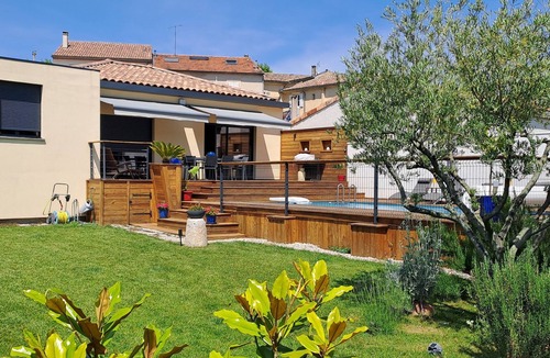 Valreas Villa | Beautiful new contemporary air-conditioned villa of 105 m2 in Provence with swimming pool.
