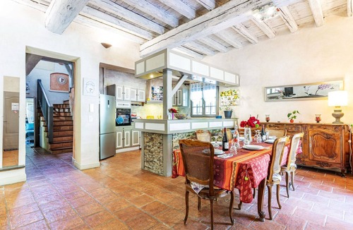 Caromb Villa | Beautiful private villa for 8 people with WIFI, private pool, TV and pets allowed