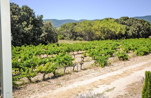 Cucuron House | Beautiful private villa for 9 guests with WIFI, private pool, TV and terrace