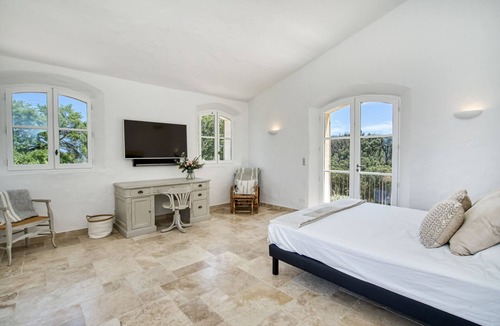Cogolin Other | Beautiful Provençal Mas with 7 bedrooms en-suite, in the Golfe de Saint-Tropez