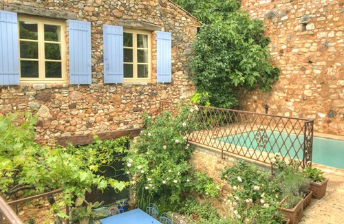 Roussillon House | Beautiful village house in centre of Roussillon, private pool, views of Luberon