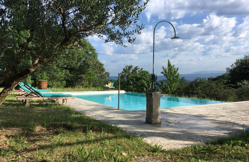Lacoste House | Belle Maison de Vacances Avec Piscine. Grand Parc. Parking. Acces Village à Pied
