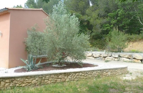 Laudun Villa | Between vineyards and garrigues (4km from Mas de So)