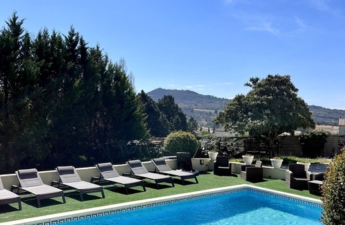 Mormoiron House | Big house 250 m2 Swimming pool Warmed in charming Provençal village