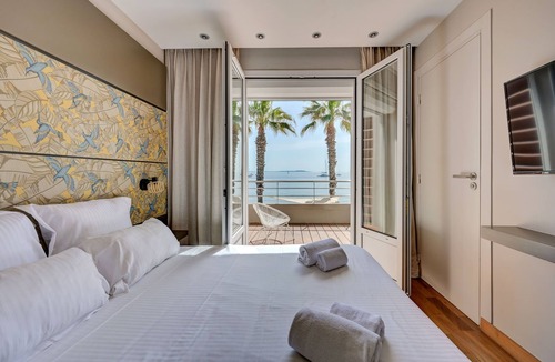 Toulon - Hyeres Hotel | Bor Hôtel & Restaurant - Plage privée