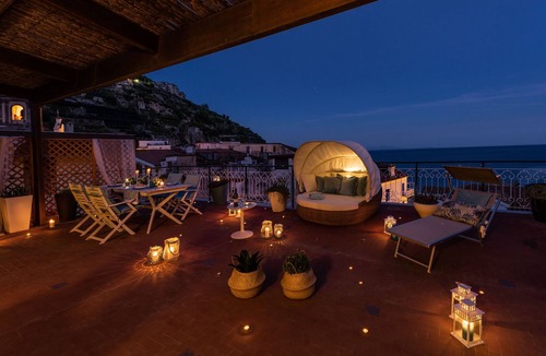 Minori Apartment | Boutique Penthouse, Sea View, Close to Beach by AMALFIVACATION.IT