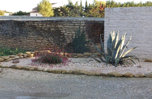 Sernhac House | BRIDGE OF THE GARD RENTED T2 IN VILLA WITH SWIMMING POOL