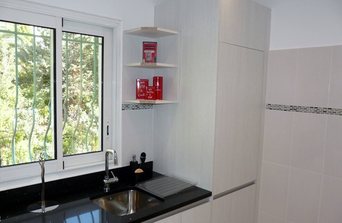 Rayol-Canadel-sur-Mer Villa | Bright and elegant villa facing the sea 3 - 5 minute walk beach