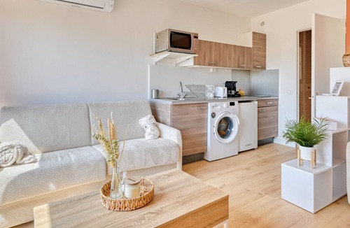 Baille Apartment | Bright and Cosy Studio in Marseille