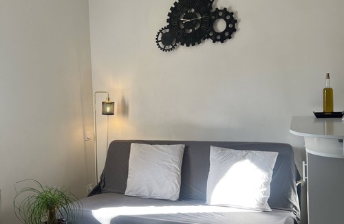 Carpentras Apartment | Bright and Optimized Studio in the Heart of the City