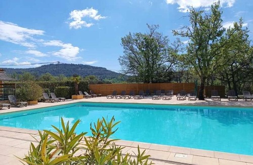Saint-Saturnin-les-Apt House | Camping 3 étoiles - Piscine - efahfb