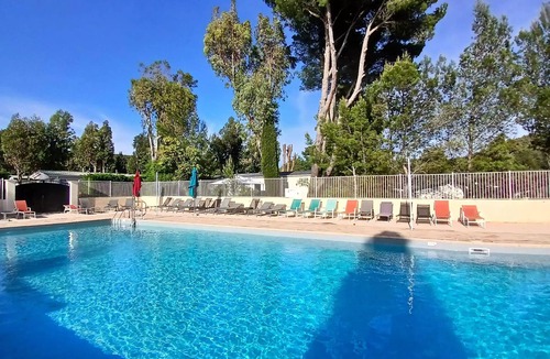La Londe-les-Maures House | Campsite maeva Escapades Parc Valrose * - Mobil-Home 4 Rooms 6 People Air-conditioned + TV