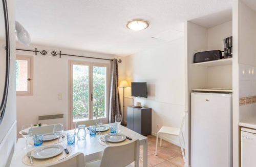 Cavaliere Beach Apartment | Cap Négre: Domaine de la Pinède