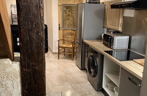 Caromb Apartment | Caromb apartment near Ventoux