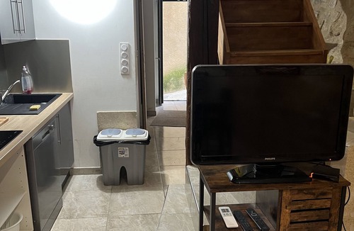 Caromb Apartment | Caromb apartment near Ventoux