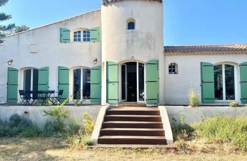 Cornillon-Confoux Apartment | Casa Corniou - Calme, Village Provençal, 3 chambres, 2 SDB, 8 personnes