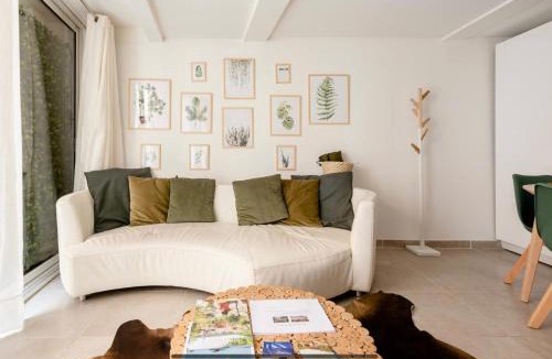Montfort-sur-Argens Apartment | CASA RELAX Appart cocooning dans village provençal
