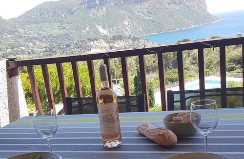 Cassis Apartment | Cassis 62m2 + Balcony 10m2, Air Conditioning, Panoramic Sea View, Pool, Tennis