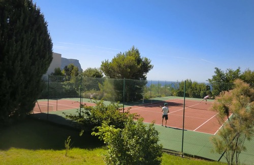 Cassis Apartment | Cassis 62m2 + Balcony 10m2, Air Conditioning, Panoramic Sea View, Pool, Tennis