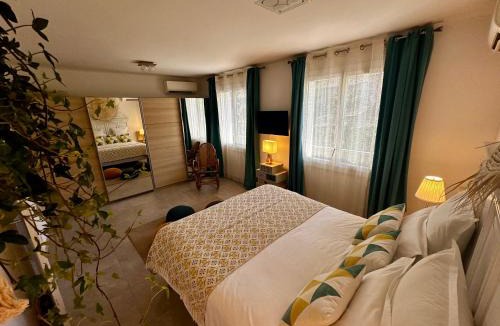 Cassis Apartment | CASSIS VILLAGE Options Parking and Baby