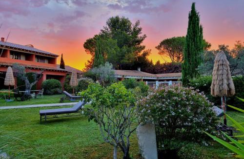 Maussane Hotel | Castillon Des Baux