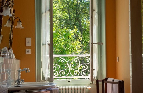 Sauveterre Hotel | Château de Varenne
