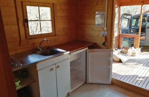 Simiane-la-Rotonde Cabin | Chalet Aiguebelle