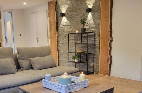 Meyrargues Ski Chalet | Chalet in the countryside with swimming pool