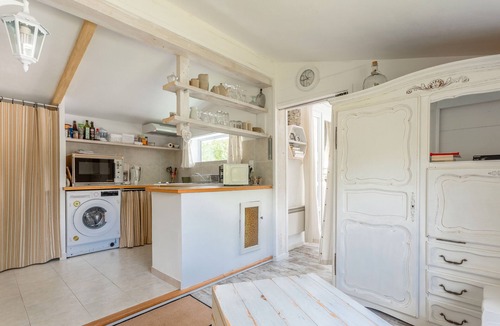 Saint-Auban Apartment | Chalet 'Le Nid Douillet Havre De Paix' with Mountain View, Shared Garden and Wi-Fi