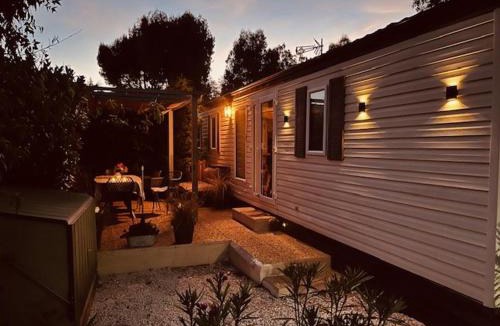 La Londe-les-Maures Ski Chalet | Chalet Melrose - Camping Parc Valrose