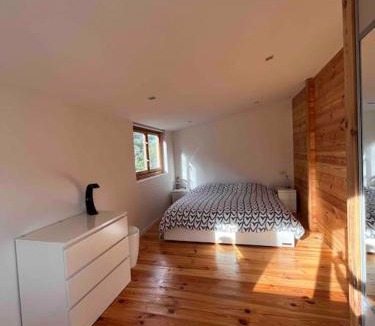 Plan-d'Aups-Sainte-Baume Ski Chalet | Chalet moderne tout équipé avec piscine
