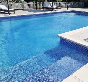 Rochefort-du-Gard Apartment | Chambre cosy avec terrasse sur la colline boisée, parking privé, jardin, calme, climatisation, 10 mn pont du Gard num7