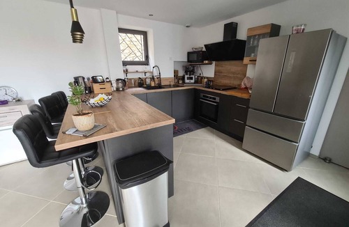 Chateaurenard Bed & Breakfast | Chambres Chez L'habitant