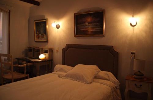Manosque Bed & Breakfast | Chambres d'hôtes Elisa & Etienne