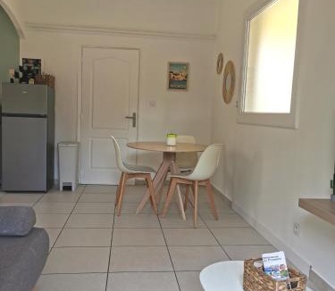Chateauneuf-de-Gadagne Apartment | Charmant T2 avec extérieur au cœur du Vaucluse