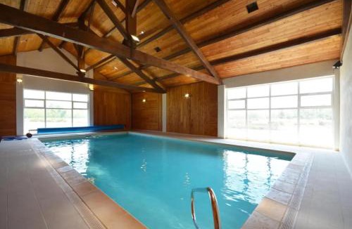 Arles House | Charmante maison en Camargue avec piscine partagée