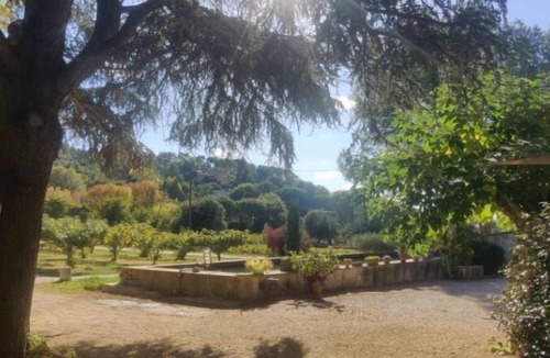 Lourmarin House | Charme et Authenticité Dans une Ferme