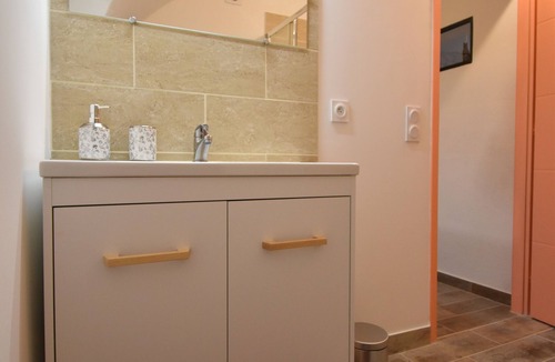 Remoulins Apartment | Charming 1-bedroom apartment in the historic village centre of Remoulins