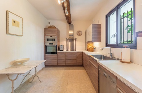 Noves Other | Charming 3 BR Farmhouse on Idyllic Estate: AC, WiFi, near St Remy de Provence
