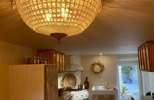 Mallemort House | Charming 6-Person Stone House with Pool in Provence