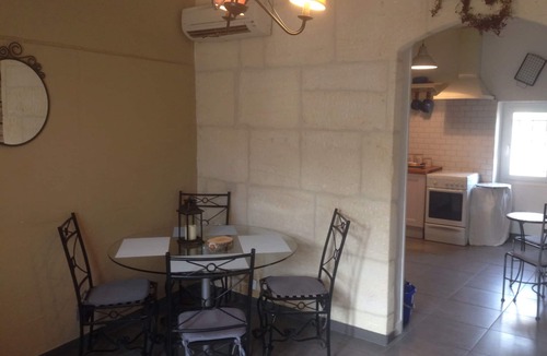 Maussane Apartment | Charming in the center of the village of Maussane Les Alpilles with patio