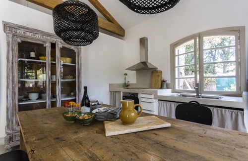 St.-Remy-de-Provence Villa | Charming villa with swimming pool close to the center of St Rémy de Provence 4-6