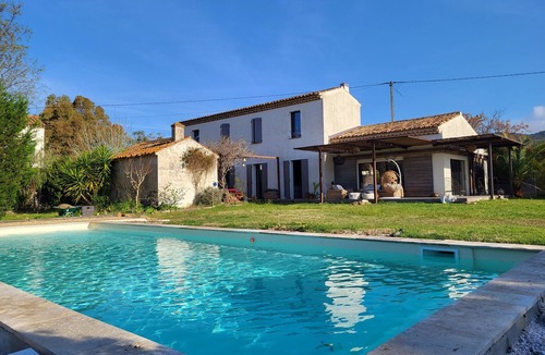 Bormes-Les-Mimosas Villa | Charming house in quiet location, close to beaches. A little paradise for a family.